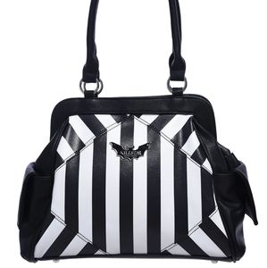 Never Trust the Living Handbag